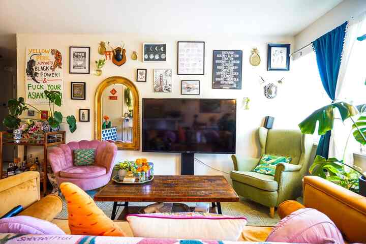 I love this angle of my living room <3 #vitnage #eclectic #colorful LOVE my gallery wall