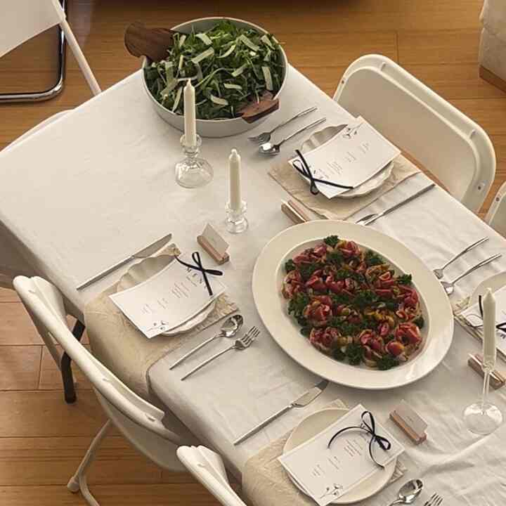 I love modular furniture and a modular space for hosting #japandi #cozyhome #dinnerparty #hostingideas #modularhome