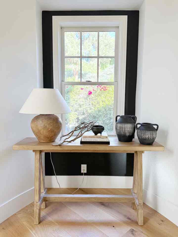 Organic modern Cosole table styling. #styling #consoletablestyling #entrywaystyling #neutraldecor