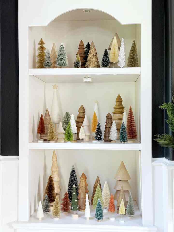 Cheistmas Tree Decor #bottlebrushtrees #woodentrees #christmasdecor #christmasideas