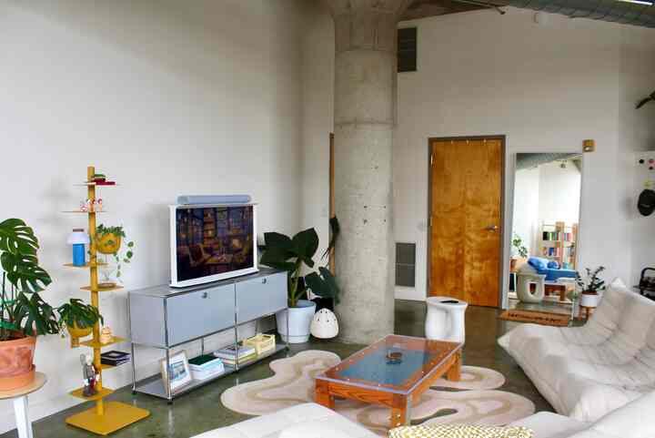 a peek inside my #scandi and neutral living room!