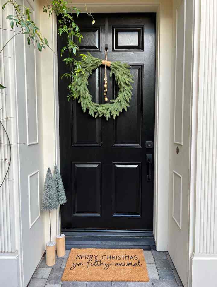 Christmas door styling! #christmasdecor #christmasdoor #christmaswreath #christmasideas
