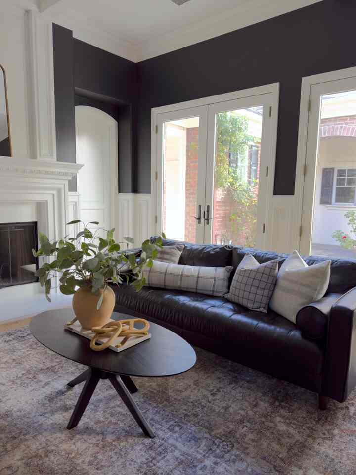 Neutral, modern living room design. #livingroom #moderncouch #pillowdecor #neutraldecor