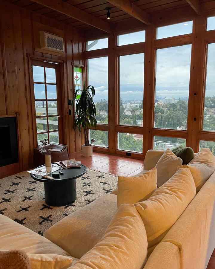 Cozy cabin living room #cabin #livingroom 
