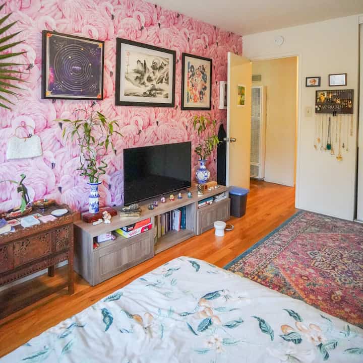 A wider shot of my #bedroom! I love love love the pink flamingo #wallpaper. It gives the wall much character! #pinkinterior 