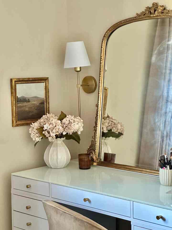 Current vanity views ✨  #vanity #flowers #mirror #traditionaldecor 