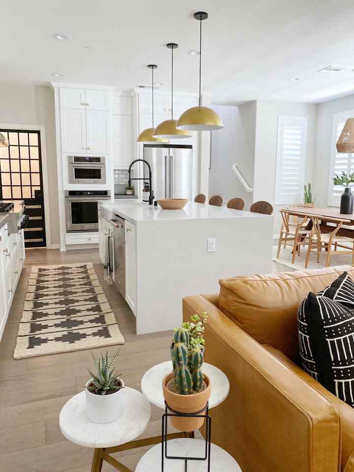 Mod century modern kitchen. #kitchendesign #kitcheninspo #midcsnturnmodern #interiordesign