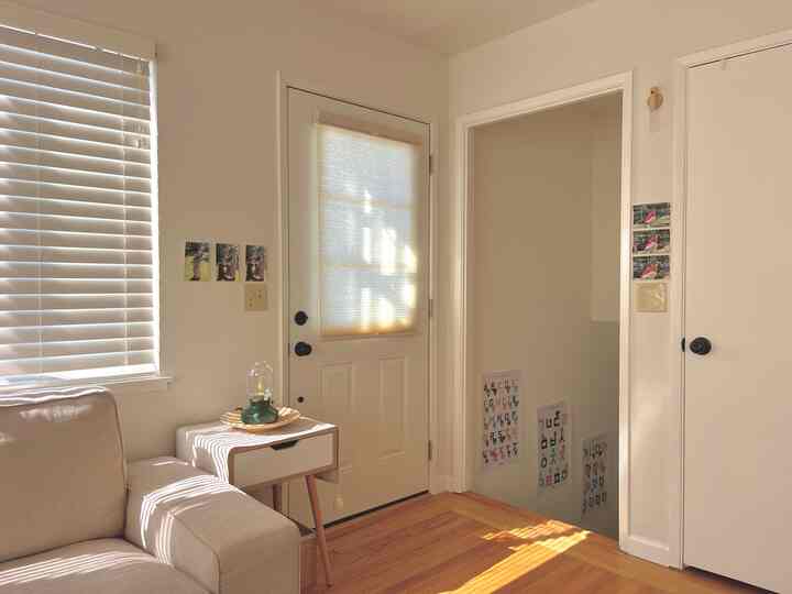 A sunny day☀️

#woodeninterior
#naturalinterior
#sunlight