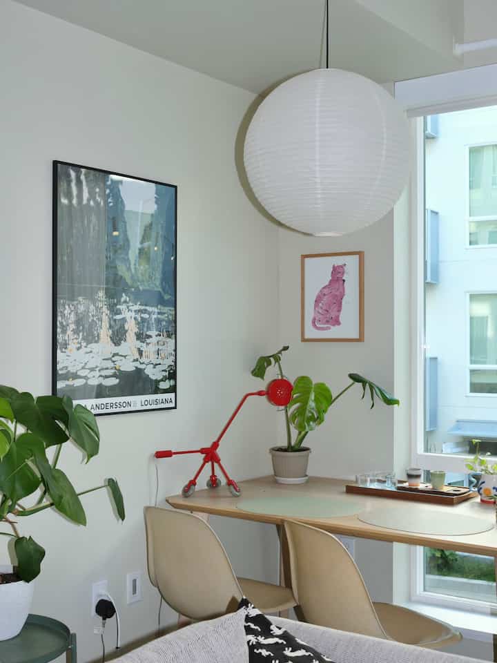 ikea finds with mid-century modern chairs

#lisabotable #EamesChair #paperlamp 