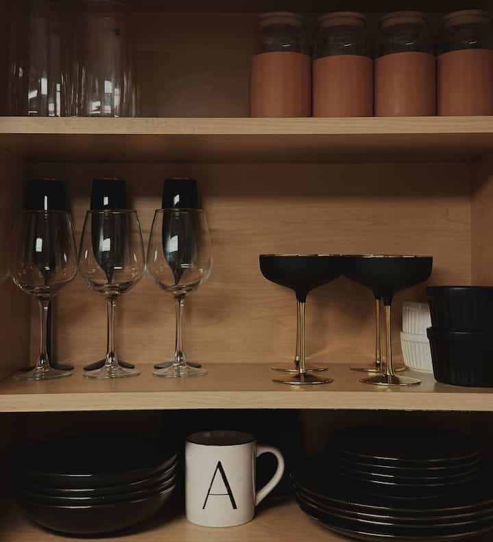 Cabinet Essentials- Black and gold edition #gold #black #kitchen #elegance #apartmentkitchen #minimalistkitchen 