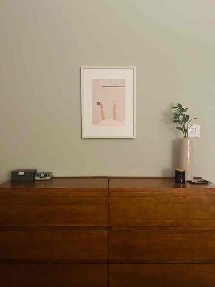 Penataan meja rias yang sederhana (dan sedikit unik) ✨ #dresser #bedroom #walnut #minimal #simple #thuma #naturalinterior