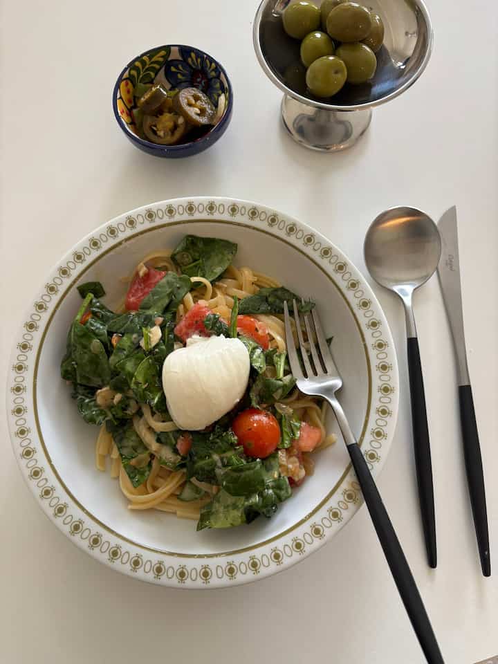 
Homemade pasta,
#briecheese #basil #tomato #cutlery #cutipol