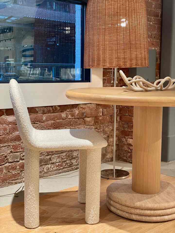Loving all the textures in this dining area #textures #diningroom #woodenfurniture #wicker