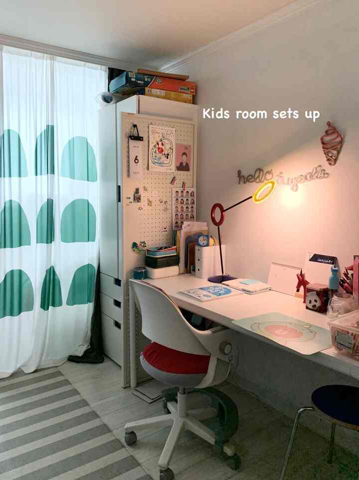 Set up my boy's room!
Desk organization complete✨🌟

#roomdecoration #roommakeover #organiztion #desksetup #deskterrier #cleanupdesk #cleanup #setup #desk #Kidsroominterior #Kidsroom #ikea