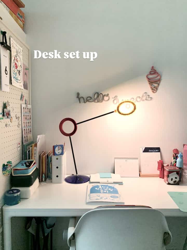 Set up my boy's room!
Desk organization complete✨🌟

#roomdecoration #roommakeover #organiztion #desksetup #deskterrier #cleanupdesk #cleanup #setup #desk #Kidsroominterior #Kidsroom 