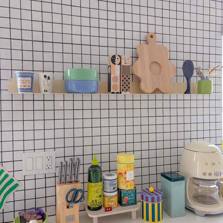 Kitchen decor! 🥰 #decoratingtips #kitcheninterior #kitchendecoration #kitchentile 