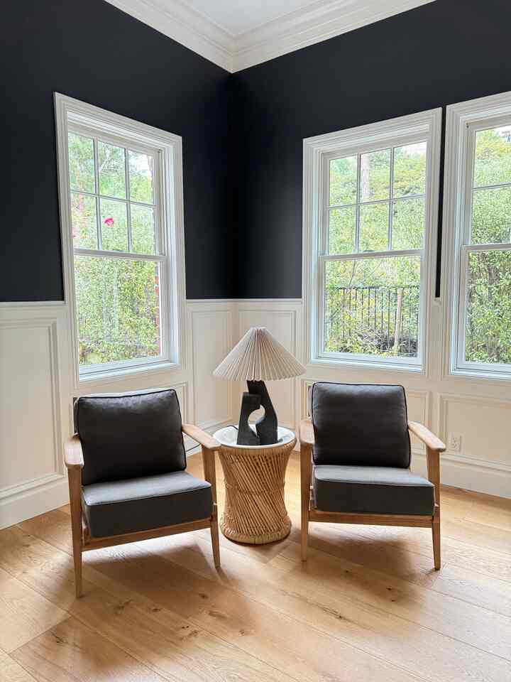 Modern sitting area. #midcenturymodernfurniture #livingroominterior #livingroomdesign