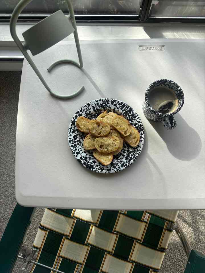このパターンに夢中です。

#crowcanyon #plate #mug #coffee #coffeecup #lawnchair #ikea #brunch