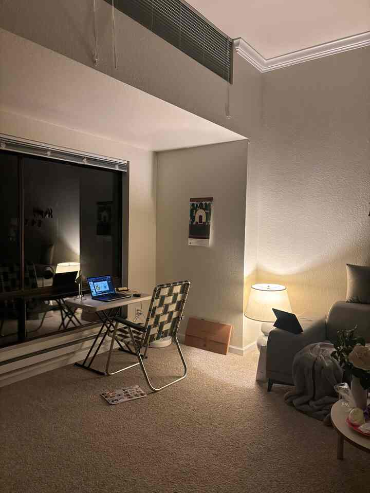 Night work, keep calm🌙
Organized desk set up & into work
#desk #desksetup #teacup #olejensen #greb #mug #lawnchair #teatime #night #nightmood #livingroom #ikea #homeoffice #deskterrier 