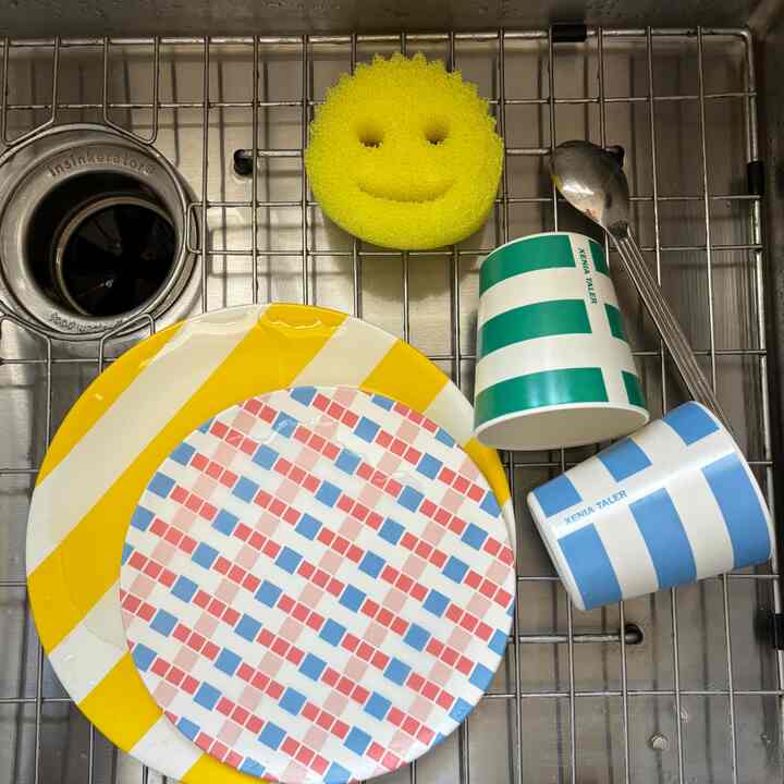 Dirty dishes aint so bad ;) #cutedishes #kitchen 