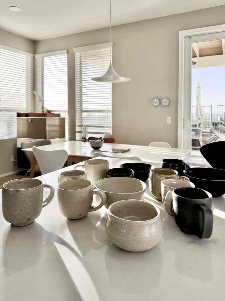 Handmade pottery mugs and bowls 🤎✨


#madebyme #neutraltone #warmfeeling 
#handmade #potteries #cermaics