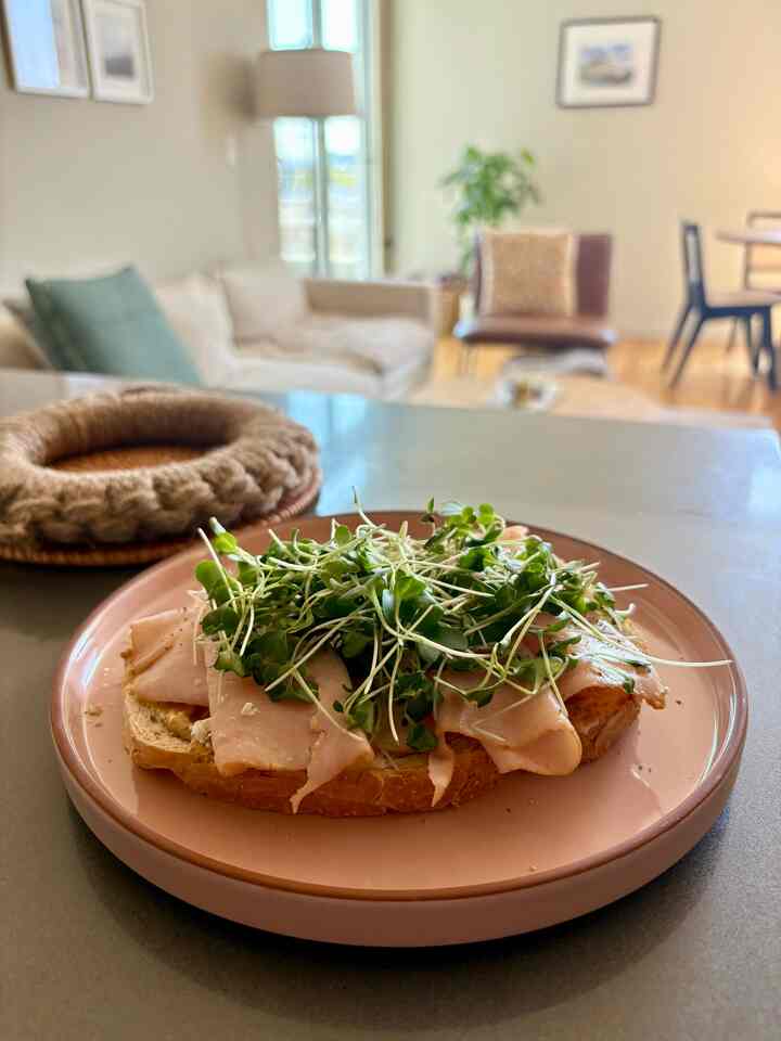 Turkey egg toast w/ microgreens 🍞 #breakfast #healthy #toast #kitchen #cooking #ourplace #dinnerware