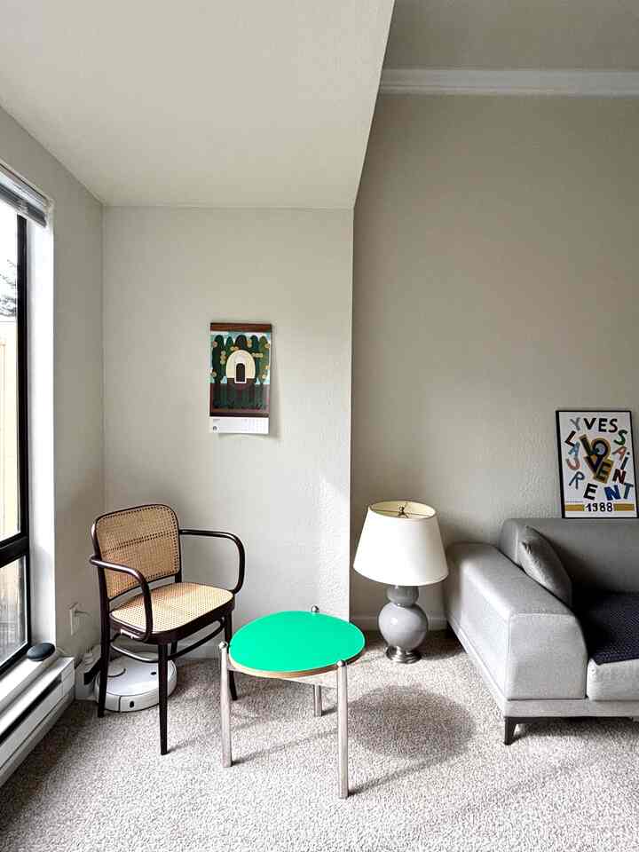 Saint Laurant 1988 love poster

#ysl #saintlaurant #poster #posterframe #posterinterior #tonechair #ratanchair #livingroom #green #teatable