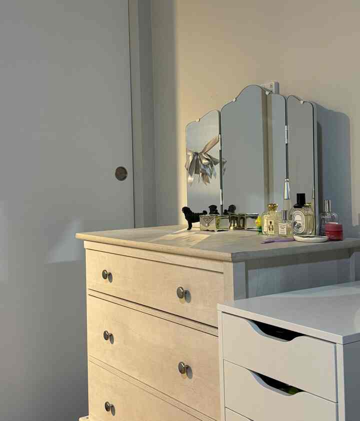 Vanity tour
#vanitydresser #vanitymirror #ikea #vanity #roomtour