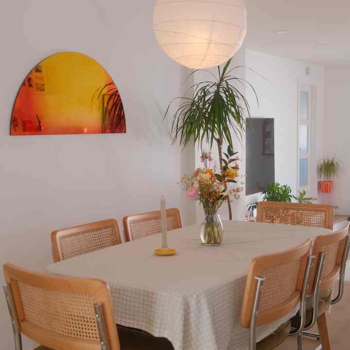 Fresh dining area 🌷 #diningdecor 