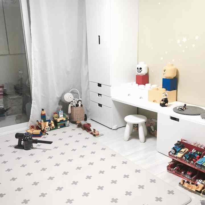 kids room with lego

#lego #leostorage #ikea #ikeastool #ikeakids #ikeastorage #kidsroom #Kidsroominterior 