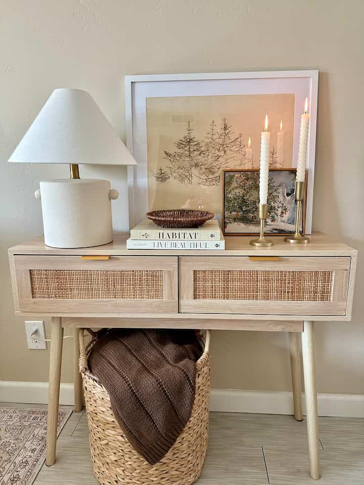 Current console table views 🌻🤎 #consoletable #traditionaldecor 
