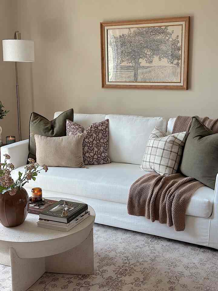 New couch! This one looks so much nicer than our old one, and im excited to get some accent chairs and more seating to finish this room! #sofa #couch #slipcoveredsofa 