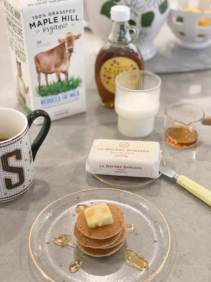 What are your brunch goals?🥞
Love this Bordier butter from France💙

#brunchplate 
#mugcup
#sabrecutlery 
#plate
