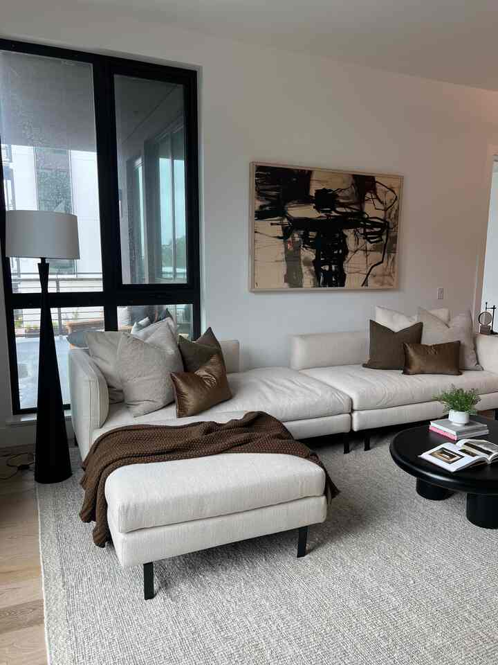 Clean, calm, & neutral for this clients living room! #neutral #livingroominterior #livingroom #livingroomdecoration #livingroomlighting #livingroomrug 