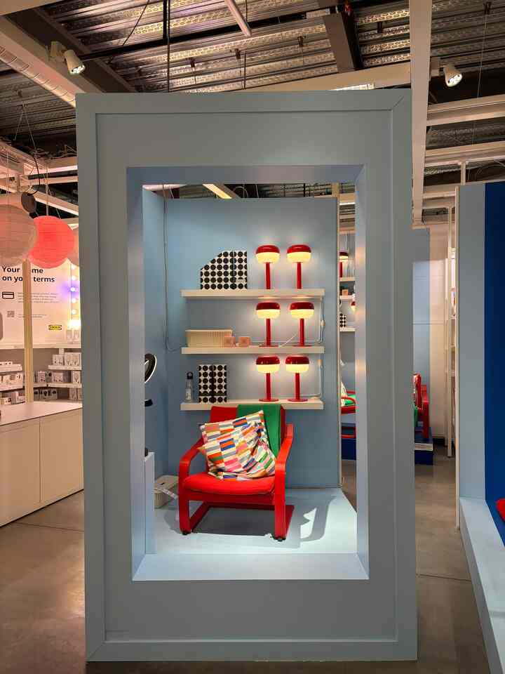 Ikea shopping for ❤️🩵
The blue items I picked.

#ikea #chair #tablelamp #lamp #redinterior #blueinterior #yellowinterior #colorful 
#colorfulinterior