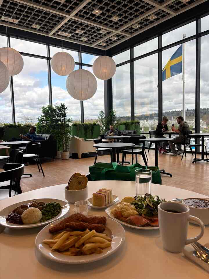 Love Ikea food all!

#ikea #ikeafood #foodie #table #desserplate