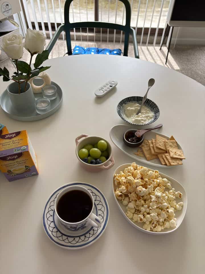 Every little thing makes my house feel more like home 🤍

#tablesetting #tableware #tabledeco #coffeecup #staub #dessertplate #plate
