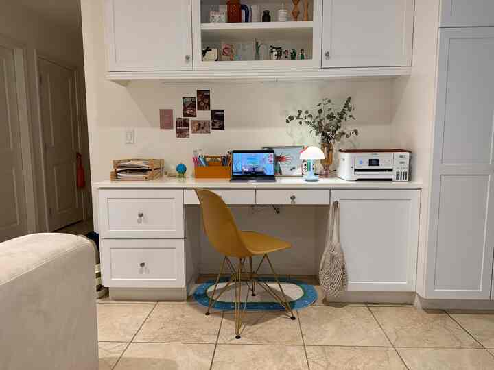White Base + Pop Color 🩵🧡💚

#CozyInterior #NookStyling #CuteStorageHack #SharedDeskStorage #FunctionalNook #HomeOrganization #DeskStyling #SmallSpaceSolutions #StorageIdeas #AestheticStorage #OrganizedAndCute