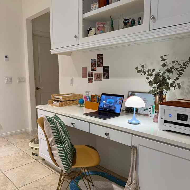 #popcolor #NookStyling #CuteStorageHack #SharedDeskStorage #FunctionalNook #HomeOrganization #DeskStyling #SmallSpaceSolutions #StorageIdeas #AestheticStorage #OrganizedAndCute