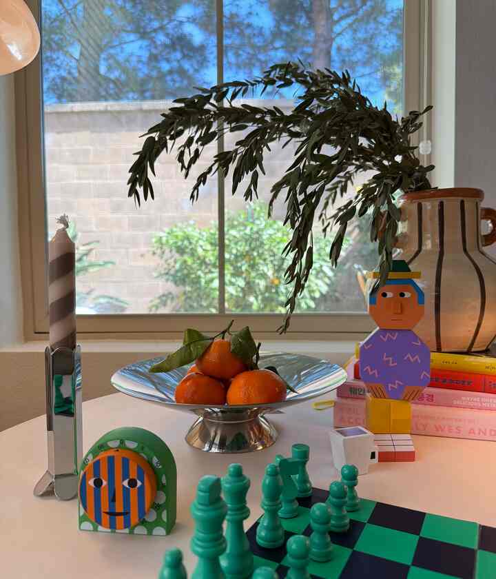 
#PopOfColor #ColorfulMinimalism #GreenHomeVibes #WarmModernStyle #FreshInteriorLook #interiorgoods 