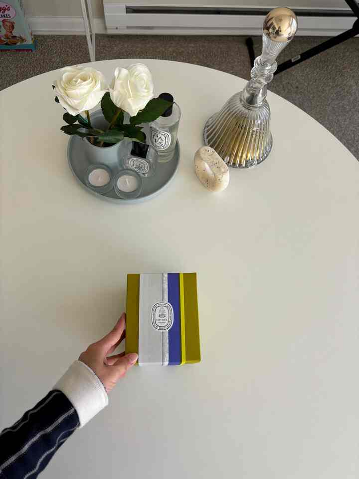 My favorite scent, freshly unboxed. The little joys in life.

#item #goods #scentedcandle #scent #roomspray #livingroom #Diptyque 