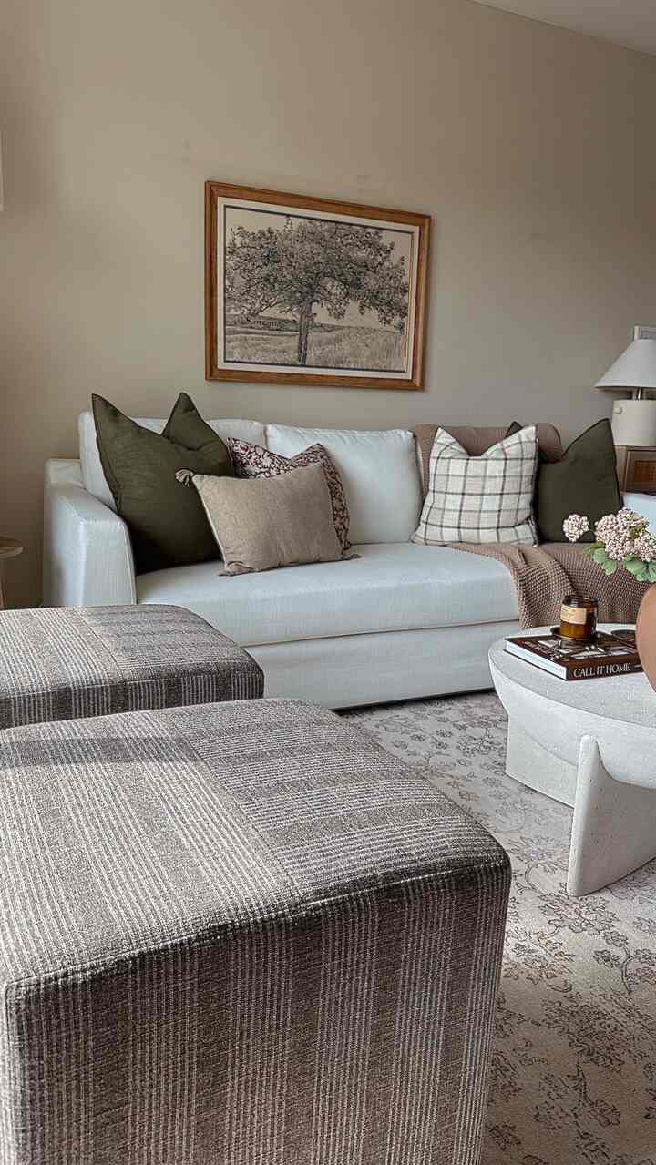 Recently got these new ottomans from Target, and I love the look and extra seating that they add to this room! #ottomans #homedecor #traditionaldecor 