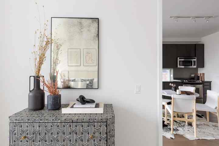 Showstopping dresser pattern! #dresser #bedroom #bedroominterior #cabinet 