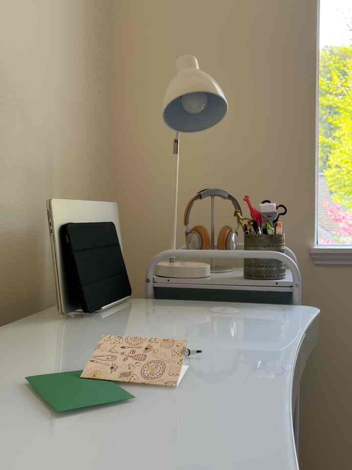 One of the cards from the Target and Kate Spade collab ended up being even lovelier than I expected. 

It has this picnic kind of vibe that makes me want to drop everything and go. I’m sending it to a friend, with a little piece of my heart inside.

#desk #homeoffice #EamesChair #target 