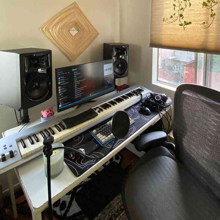 In the studio we cook and cry #mcm #cookandcry