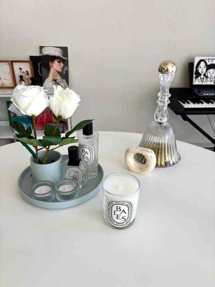 Easy way to elevate my home.
This lovely scent is filling the whole house.

#scent #elevatehome #Diptyque #candle #candleholder #roomspray #diffuser #livingroom