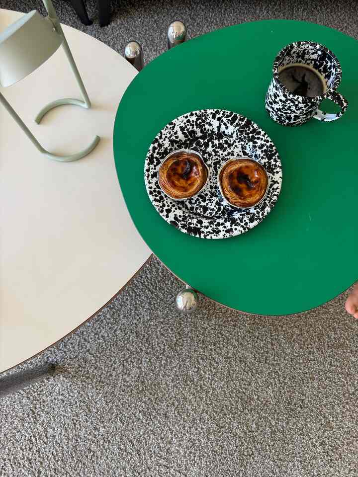 Loving this peaceful tea time ☕️
Trader Joe’s egg tart? So good—highly recommend!

#TeaTime #TraderJoes #EggTart #MeTime #PeacefulMoments #SweetTreat #WeekendVibes #livingroom #greeninterior 