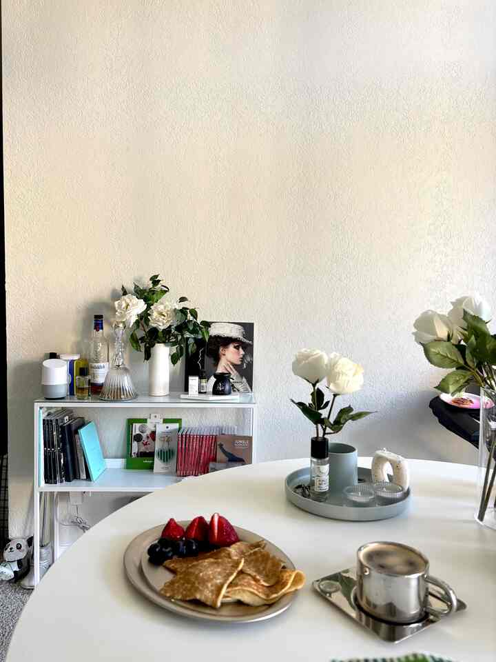 A week of blossoms, a week for Mom — Happy Mother’s Day.

#mothersday #flowerinterior #brunch #brunchplate