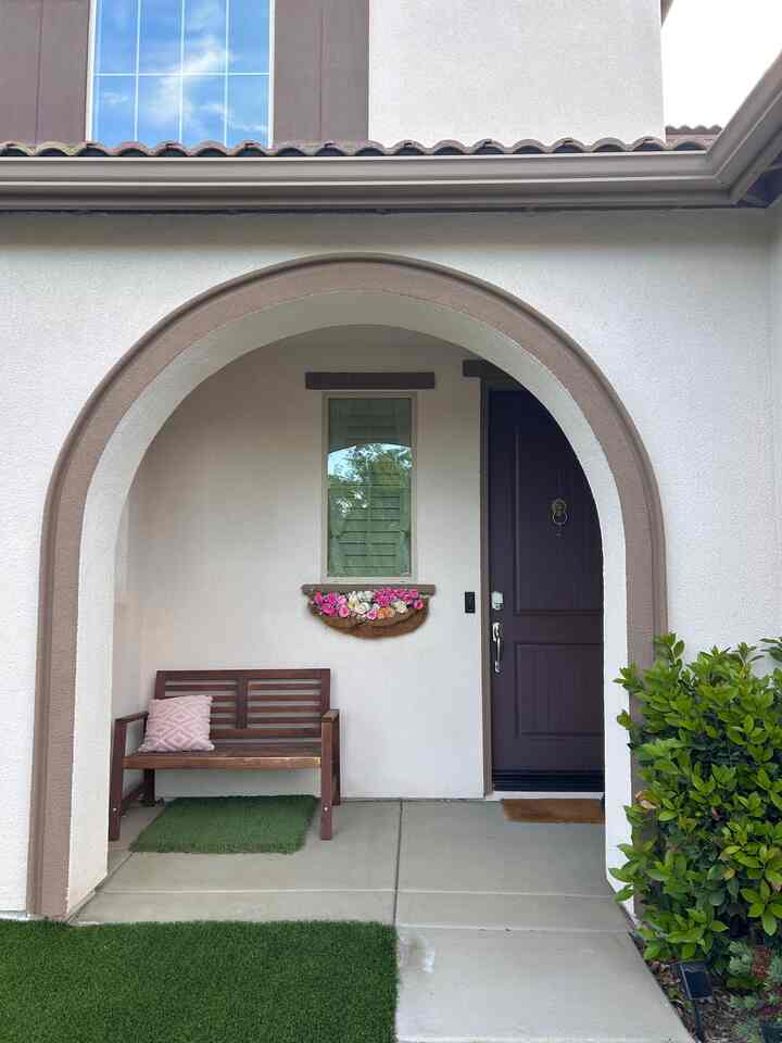 After my morning run, I love the view of our home from the front.🌸
I envisioned a simple, #minimal #entrance—and that’s exactly what I created.
#frontyard #Exterior #minimalinterior 
