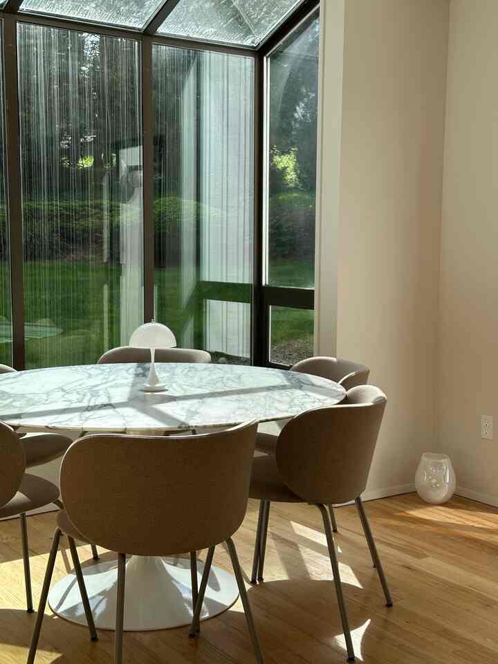 I love when the sunlight shines through and makes beautiful curtain-like effect on the windows. 🤍

#interiordesign #design #home #decor #homedecor #homedecoration #homedesign #homedecorideas #japandi #nordic #midcenturymodern #midcentury #mcm #modern #scandihome #scandinaviandesign #kitchen #diningtable #kitcheninterior #designfurniture #lamp #LouisPoulsen #saarinen #chair #plating #dessertplate #dessert #coffeetime #coffeetable #midcentury 